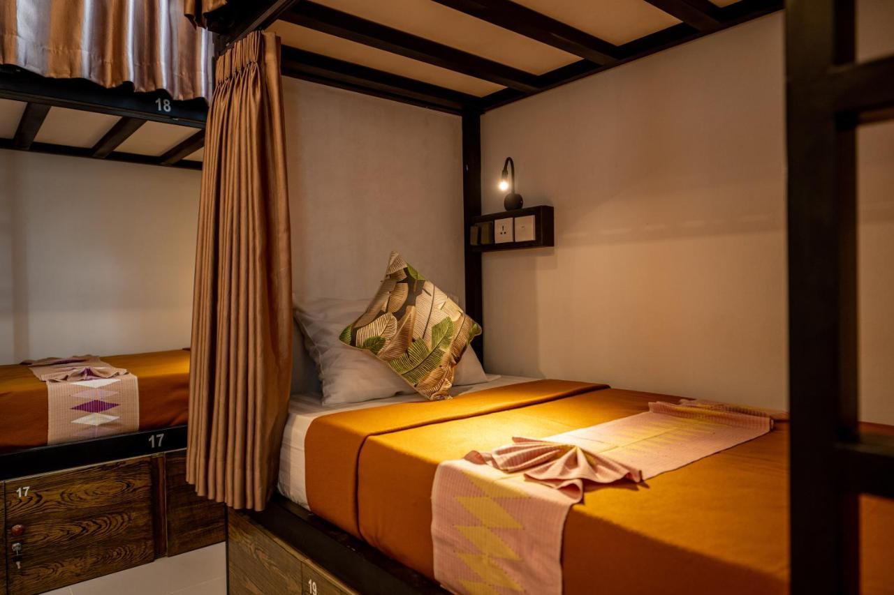 The Moon Hostel Batununggul 외부 사진