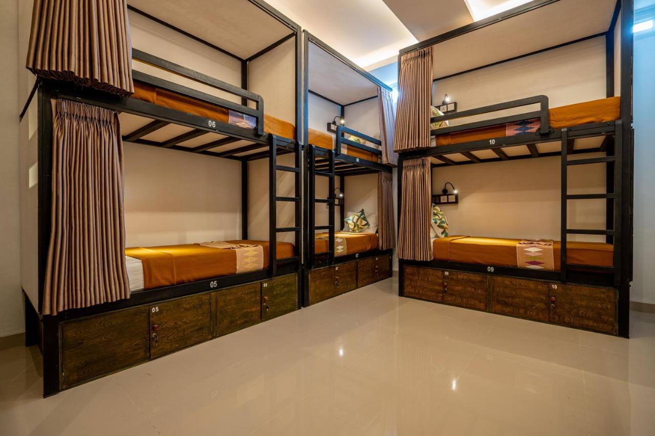 The Moon Hostel Batununggul 외부 사진